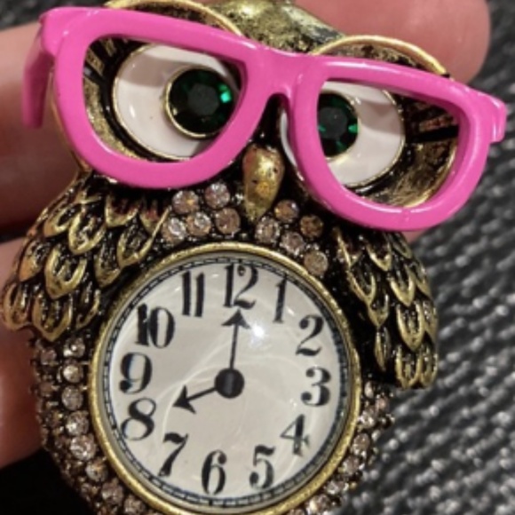 Betsey Johnson cool owl with pink glasses clock long necklace NWT - Picture 2 of 7